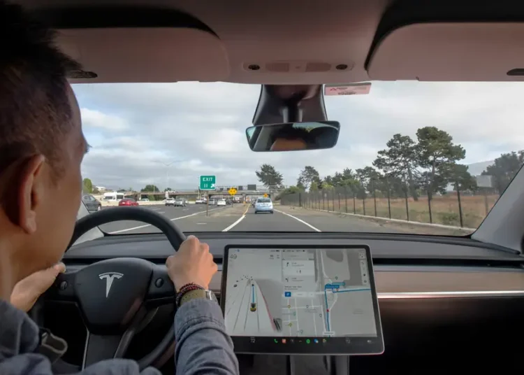 Tesla pulls the plug on one-time purchases of FSD