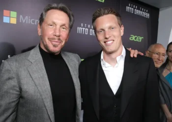Larry and David Ellison are getting a chance to break up the Netflix/WBD deal