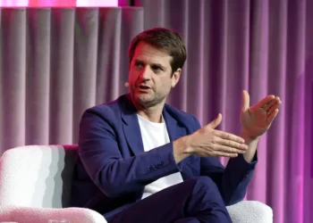 Klarna has 3,000 employees. The CEO says he expects that to be down to less than 2,000 employees by 2030.