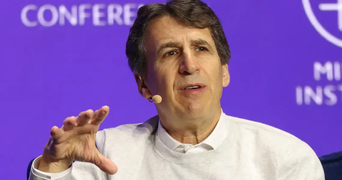 Union calls for SEC inquiry into Apollo’s ‘misleading’ Epstein ties