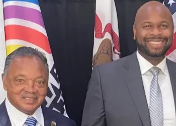 I worked closely with Rev. Jesse Jackson after he took a chance on me at age 19. Here’s what he taught me about leadership.