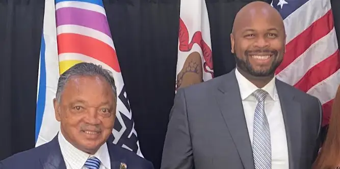 I worked closely with Rev. Jesse Jackson after he took a chance on me at age 19. Here’s what he taught me about leadership.