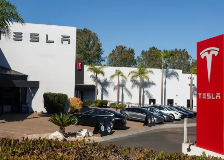 Tesla avoids sales freeze in California after dropping ‘Autopilot’ marketing