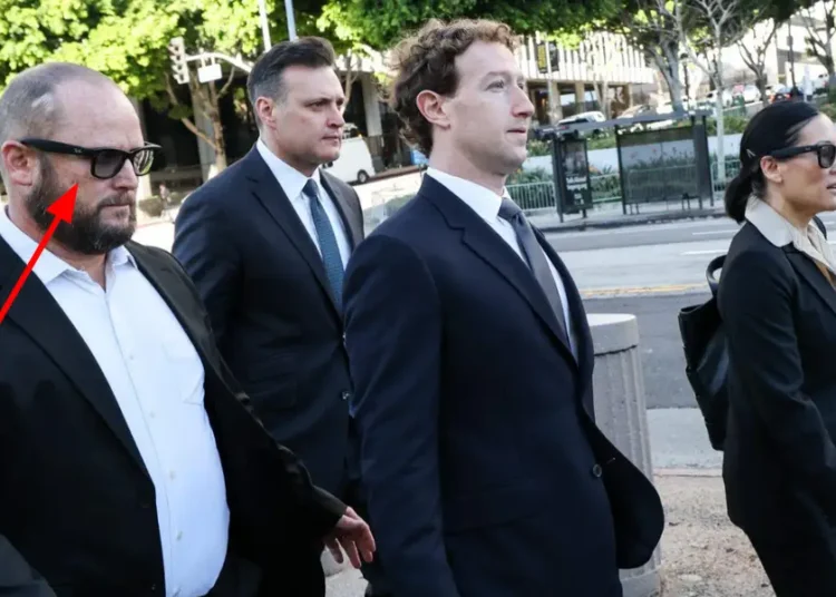 Zuckerberg’s courthouse entourage showed up in Meta Ray-Bans