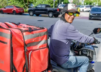 DoorDash’s CEO says he’s got an edge on Amazon in groceries