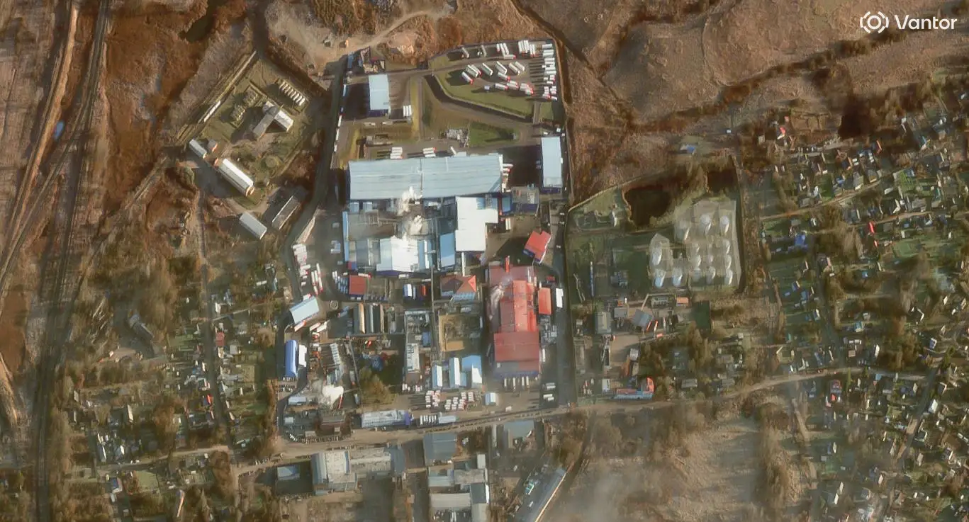 An overview of oil storage tanks and anti-drone netting at Velikiye Luki in Russia in December 2025.