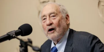 ‘We’re just going to get worse’: 3 reasons Nobel economist Joseph Stiglitz thinks the US economy will keep weakening