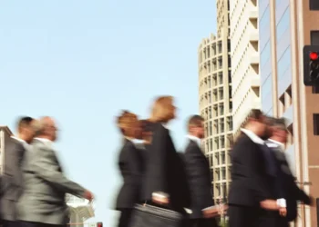 The economy grew strongly last year, but hiring stagnated. It’s making the gap between the rich and everyone else worse.