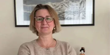 I moved my kids across Asia for years. After my divorce, I returned ‘home’ as a single mom.