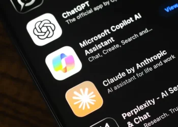 The lesson from the viral AI post: ‘AI is amazing’ and ‘AI is our doom’ sound like the same thing.
