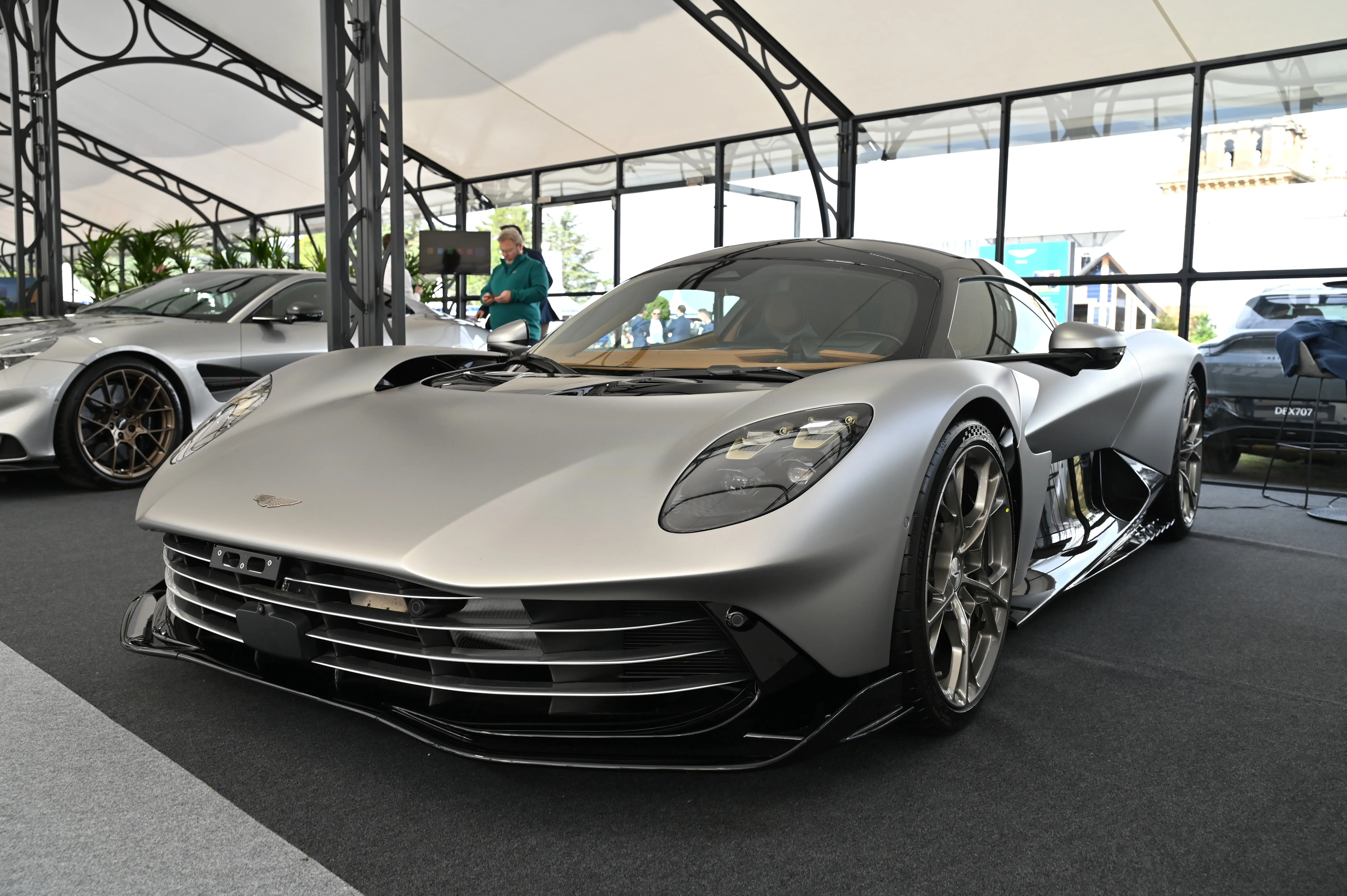 Aston Martin Valhalla