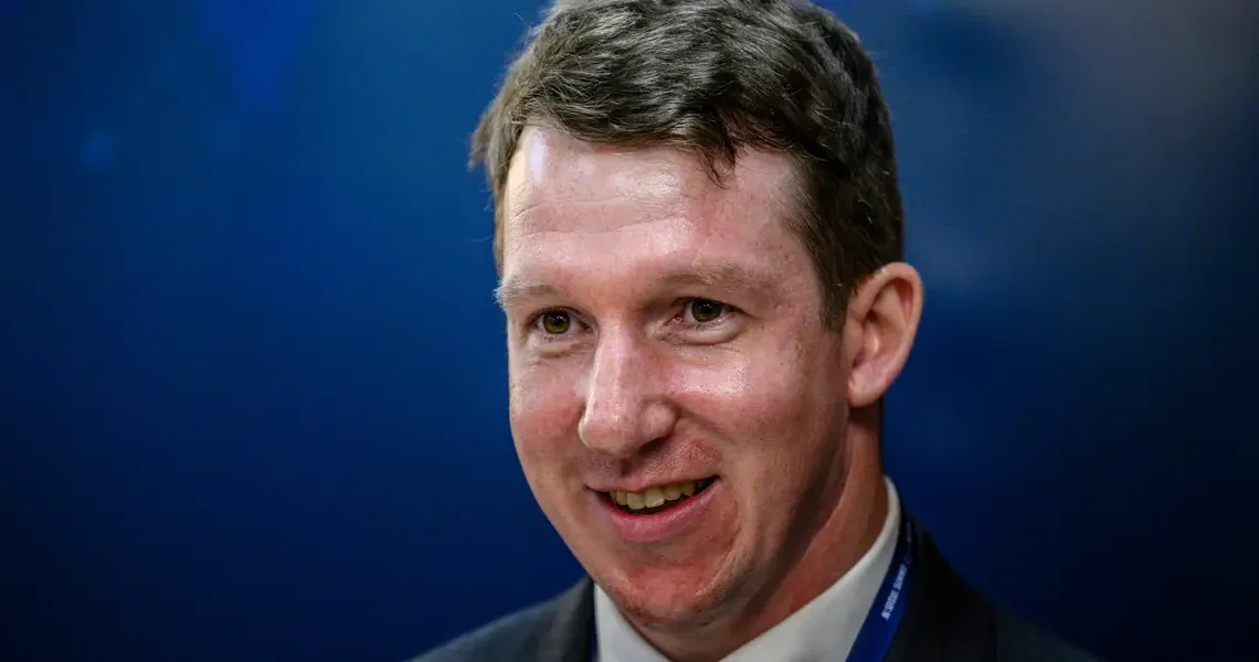 Anthropic cofounder says AI is making junior roles at the company less valuable, but boosting demand for senior talent