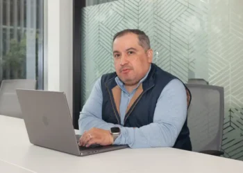 I started a business with AI and no tech background. Here’s what it still can’t replace.