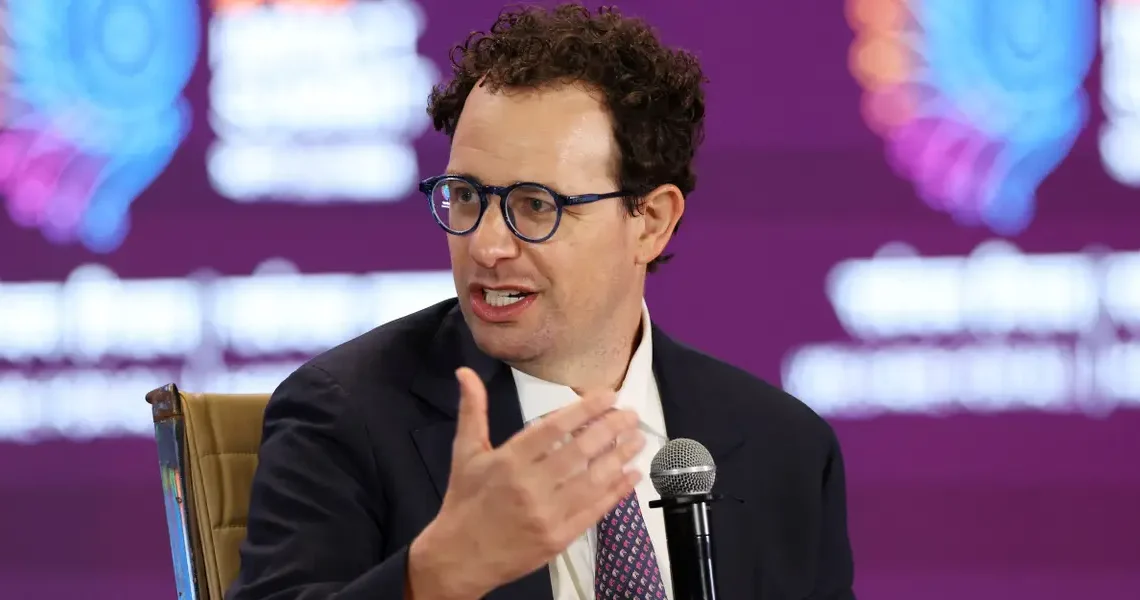 Anthropic is dropping its signature safety pledge amid a heated AI race