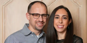 I swore I’d never move back to my hometown. When I became a mom, I changed my mind so I could be close to my parents.