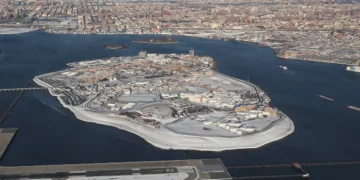 I visited the Rikers jail kitchen. I left shaken by what I’d seen.