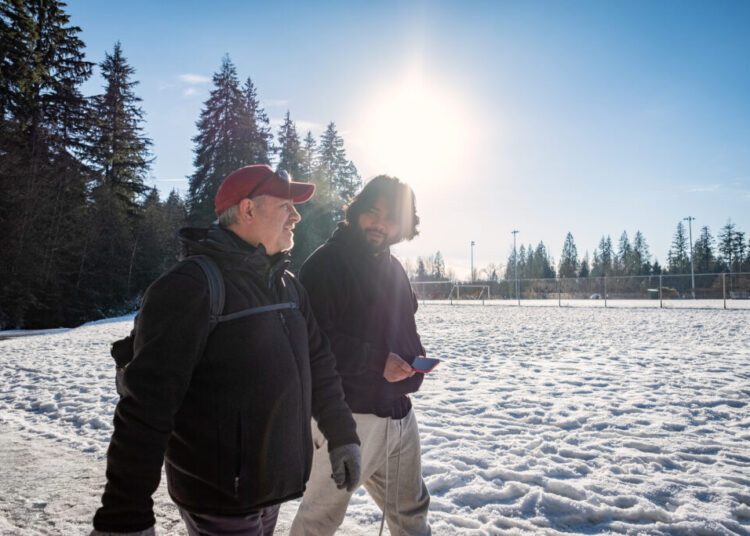 Should your therapy session be outdoors? More therapists are trying it.