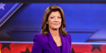 ‘60 Minutes’ Star Speaks Out on ‘Challenging’ CBS Leadership Changes