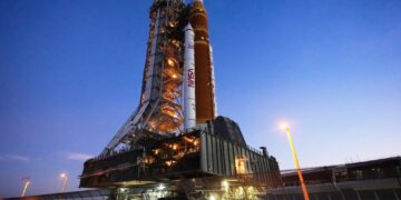 What’s happening with NASA’s plans to return to the moon