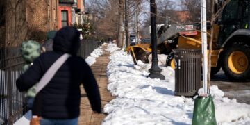 With fresh snow possible, some D.C.-area schools to open on a delay Wednesday