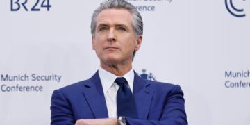 Trump’s Top Troll Embarrasses President on World Stage