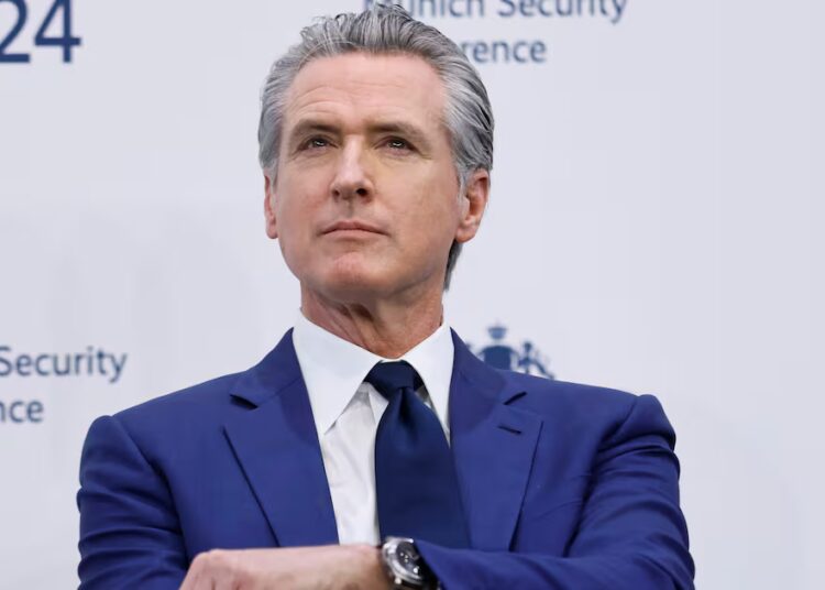 Trump’s Top Troll Embarrasses President on World Stage