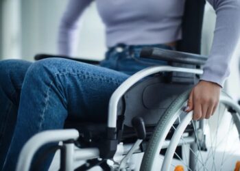 Dear Abby: I am disabled, but rude people push past me and nearly knock me down in public