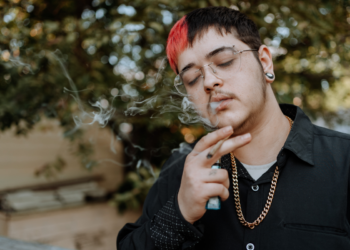 Arizona Bill Could Make Excessive Weed Smell a Criminal Offense