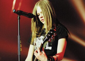 Weird Al ‘Interviews’ Visibly Confused Avril Lavigne During 2003 Parody Show Made of Leftover MTV Footage