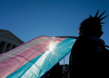 First major medical group opposes gender transition surgeries for youth