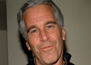 Elite Law Firm Boss Who Bent the Knee to Trump Sucked Up to ‘Amazing’ Epstein