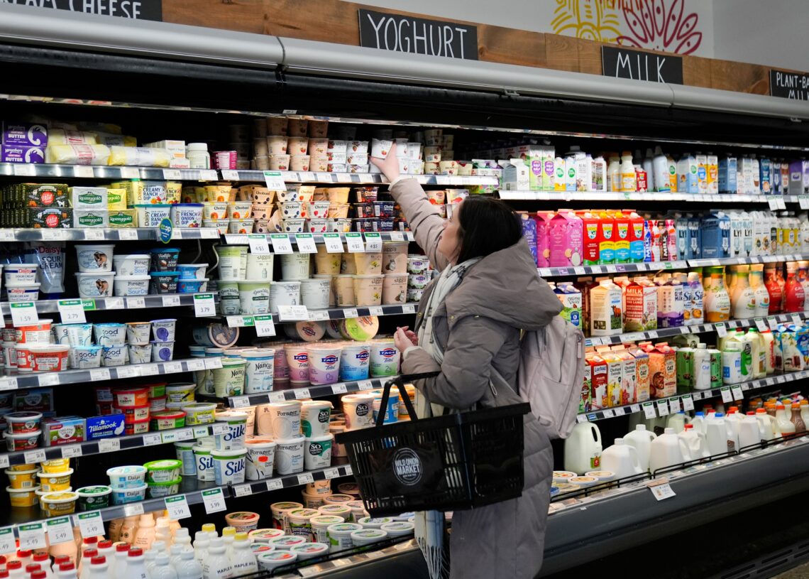 U.S. economic growth slowed sharply at end of 2025, dragging down the year