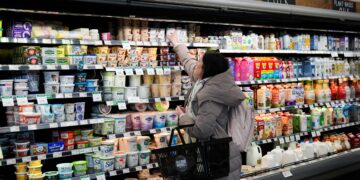 U.S. economic growth slowed sharply at end of 2025, dragging down the year