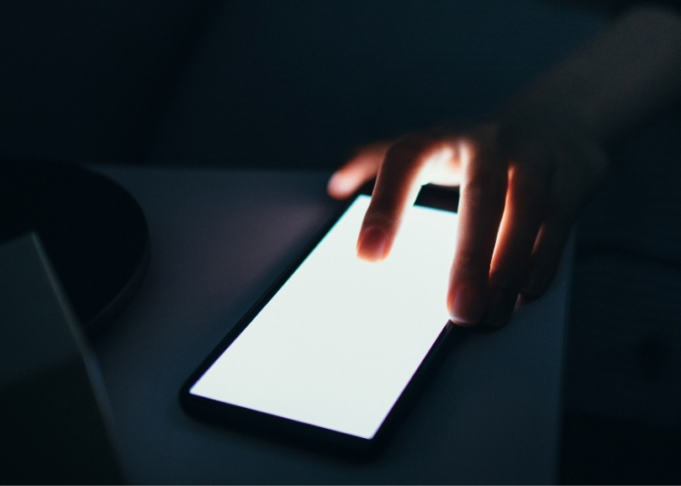 College Students Can’t Put Their Phones Down—Not Even During Sex