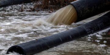 Bowser declares Potomac sewage spill an emergency, seeks federal aid for cleanup