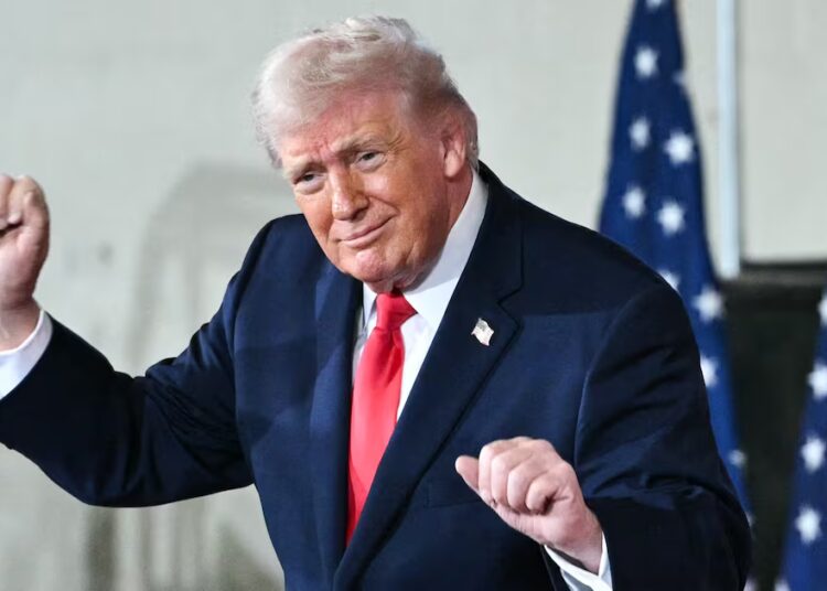 Trump Busts Out Cringe Valentine’s Dance as Melania Tries to Hide