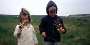 ‘Leaving Home’ turns a troubled childhood into a gripping memoir