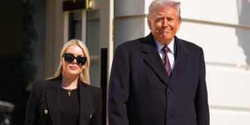 Karoline Leavitt Tries to Clean Up Trump’s Sloppy War Launch