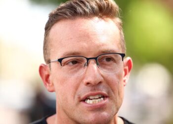 MAGA Wife Uses Posting Frenzy to Say Her Husband Is Straight