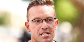 MAGA Wife Uses Posting Frenzy to Say Her Husband Is Straight