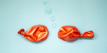 People Are ‘Datefishing’ Now: 3 Signs They’re Not Really Looking for Love