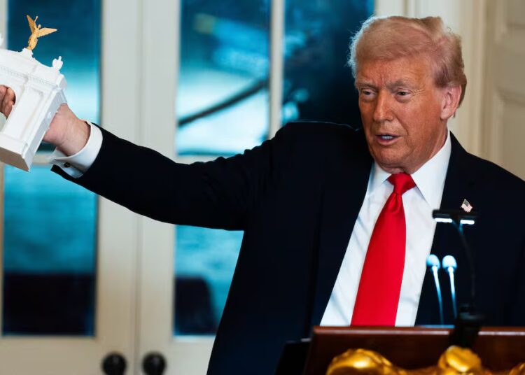 Trump’s Monstrous ‘Arc de Trump’ Triggers Terrifying Flight Fears