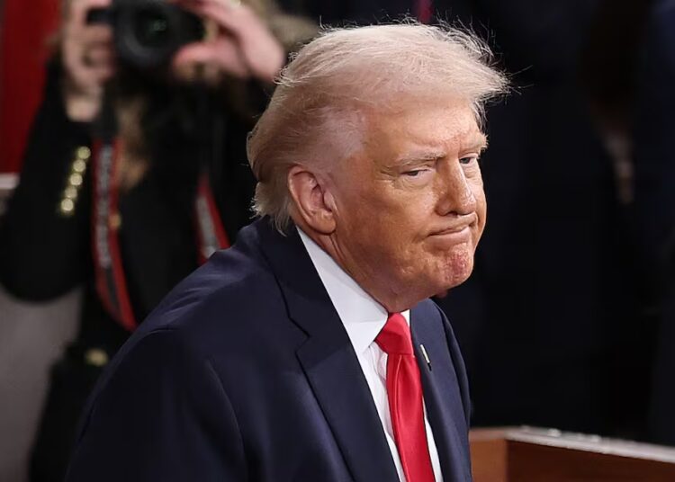 Dems Vote With Their Eyelids on Trump’s Record-Breaking Speech