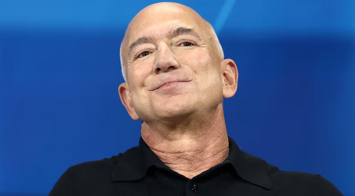 Bezos Cans Amazon Reporter in Layoff Bloodbath
