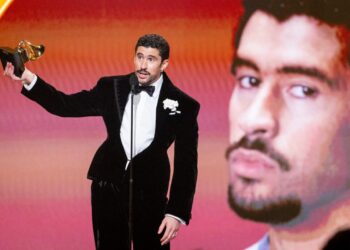 Grammy stars slam ICE, hail immigrant roots