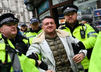 Trump Bends Tough Border Rules for Convicted Far-Right Fraudster