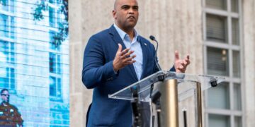 Texas Democrats taste victory, then turn on each other