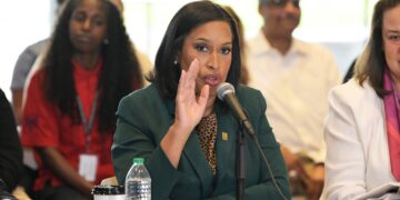 Bowser prepares D.C. Council for fiscal pain, tough policy trade-offs