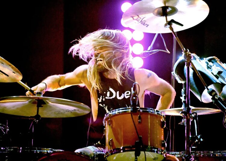 ‘Guess I’m Gonna Have to Take My Pants Off’: Foo Fighters Reminisce About Taylor Hawkins’ Stage Antics