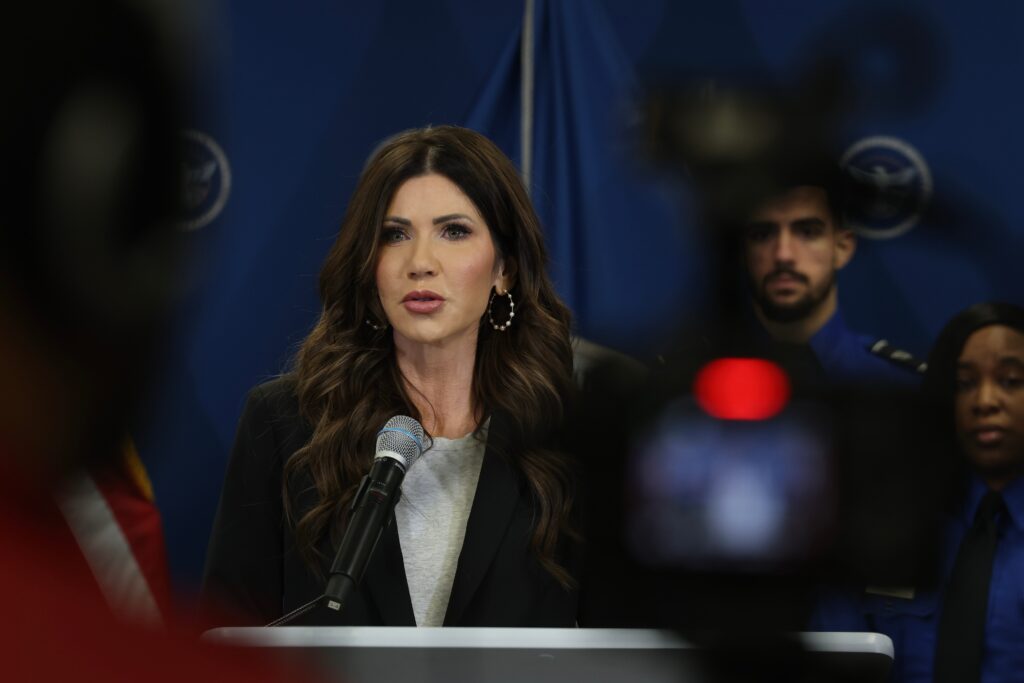 Federal officers in Minneapolis to start wearing body cams, DHS says